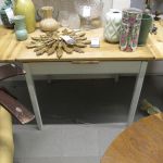 591 1393 KITCHEN TABLE